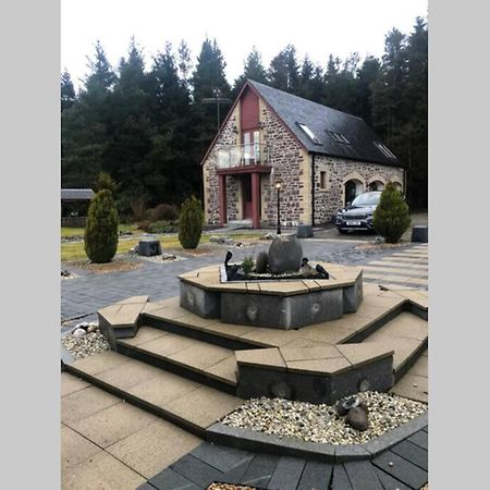 Struan Coach House In Gated Residence Stirling Exterior photo